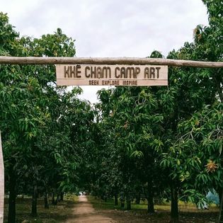 Khẽ Chạm Camp Art
